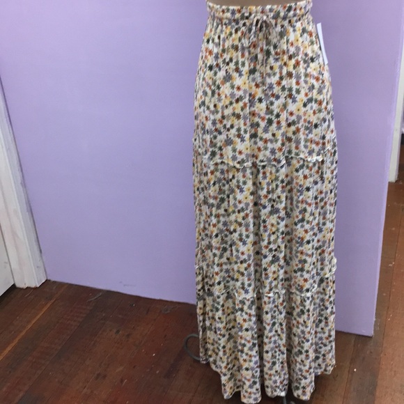 Mossimo Supply Co. Dresses & Skirts - Mossimo floor length floral skirt